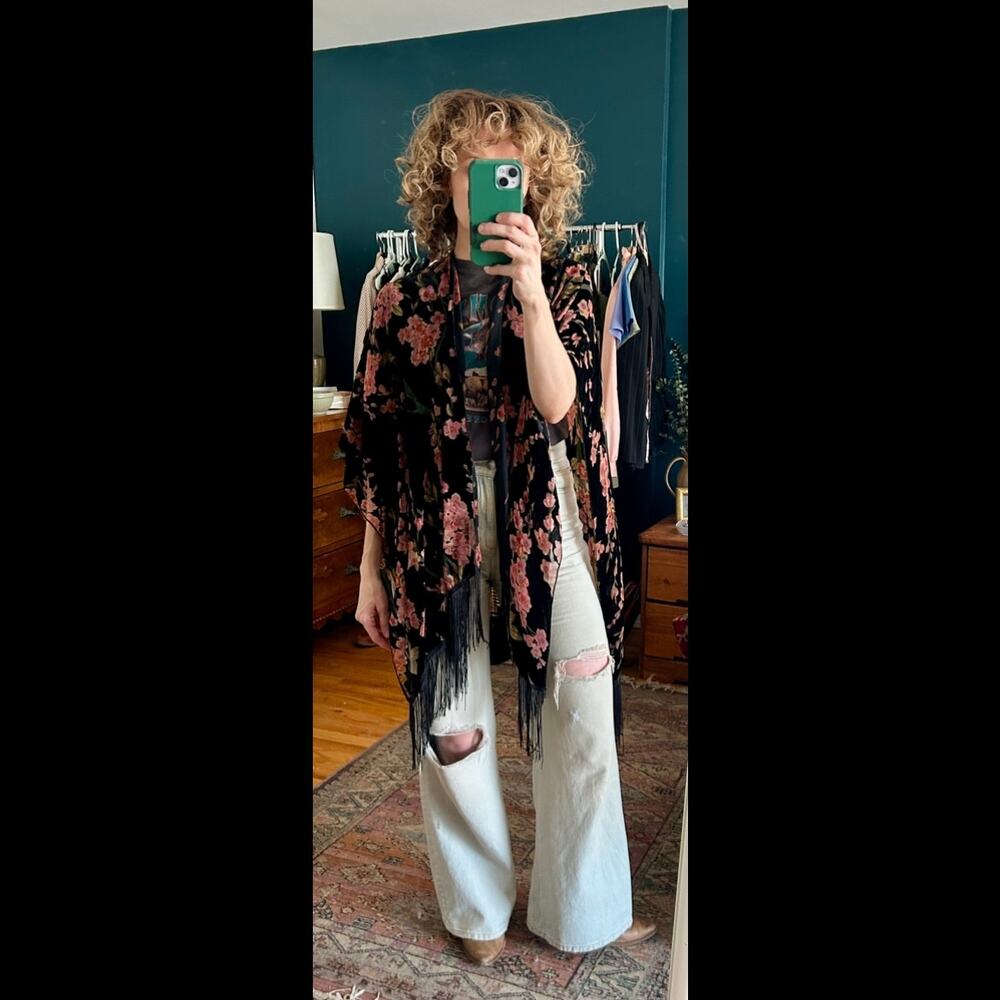 Vintage Black Velvet Floral Shaw | Boho Eclectic Style | Granny Chic